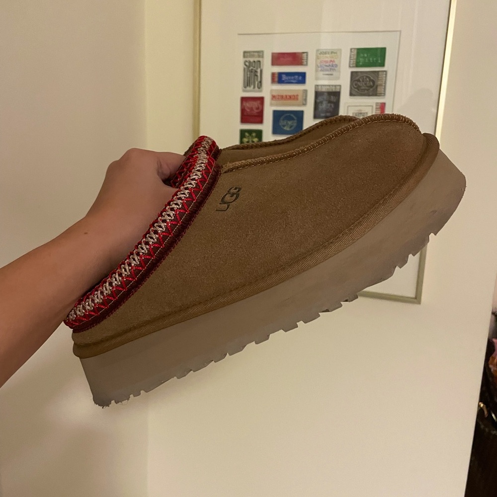 Ugh Tazz slippers size 9